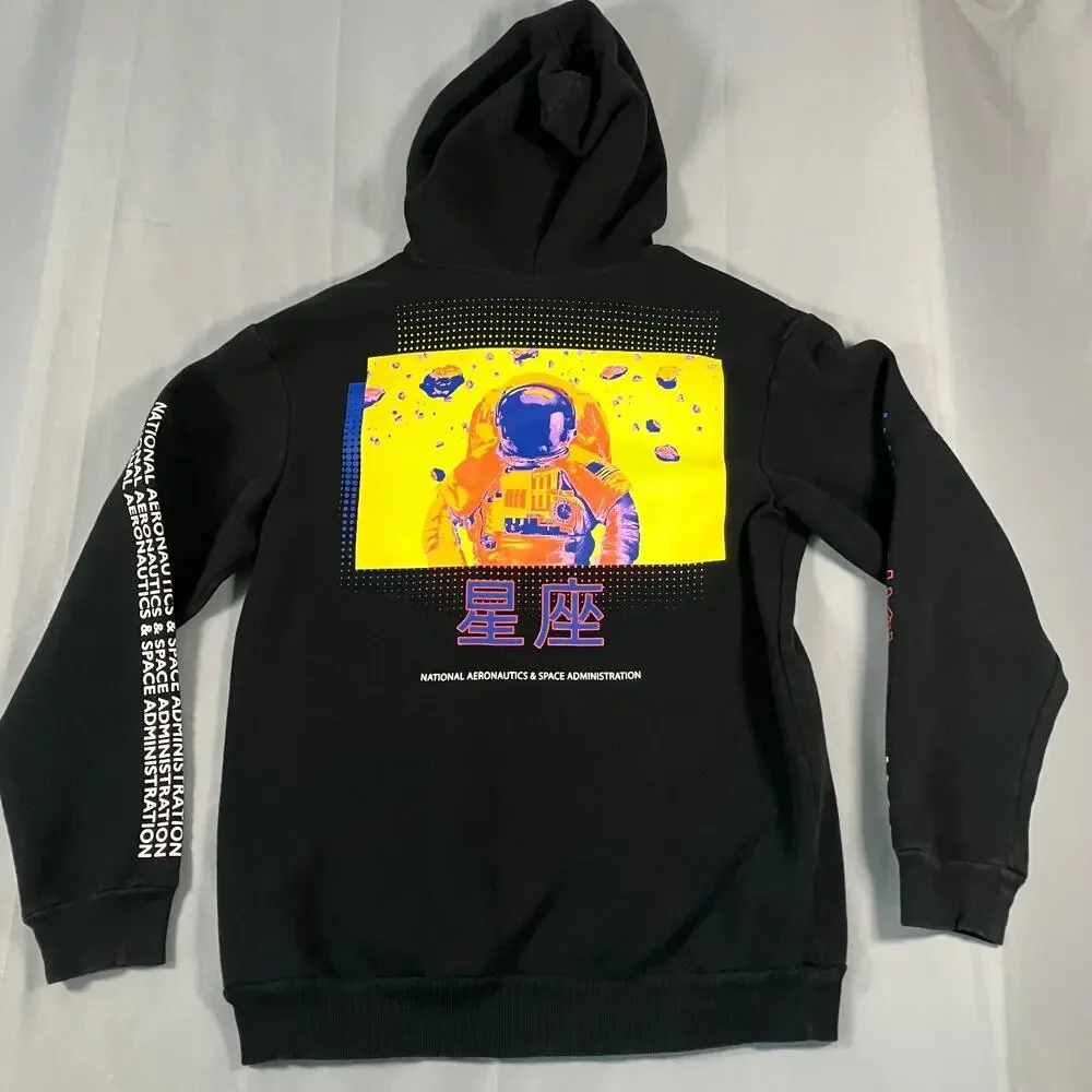 Hyper Space NASA Hoodie Men’s Medium Black Astronaut Graphic Pullover Streetwear